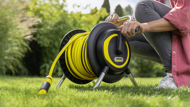 Haspels en slangenwagens