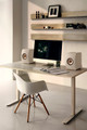 KEF LS50 Wireless II Beige product in gebruik